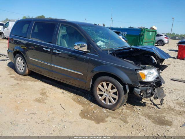  Salvage Chrysler Town & Country