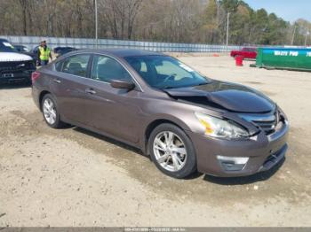  Salvage Nissan Altima