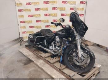  Salvage Harley-Davidson Flhx