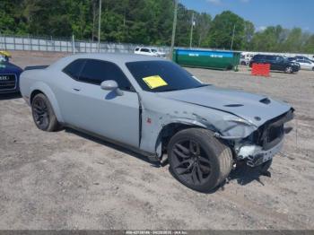  Salvage Dodge Challenger