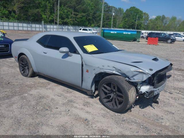  Salvage Dodge Challenger