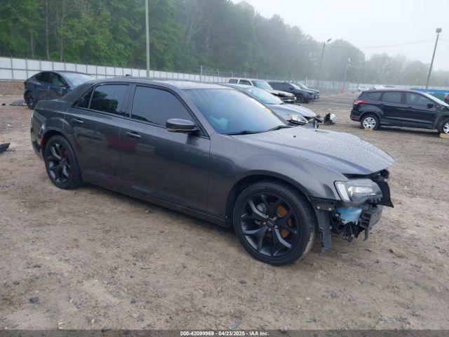  Salvage Chrysler 300