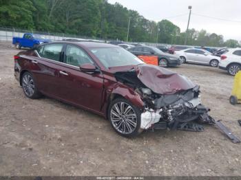  Salvage Nissan Altima