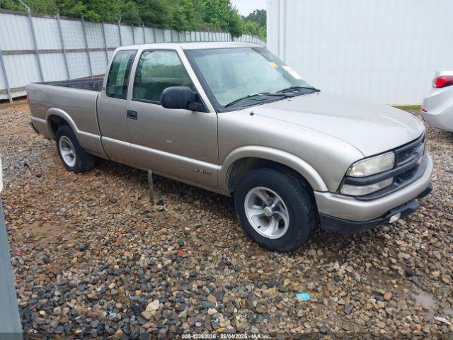  Salvage Chevrolet S-10