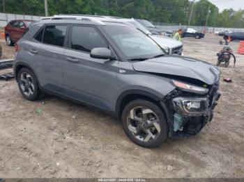  Salvage Hyundai VENUE