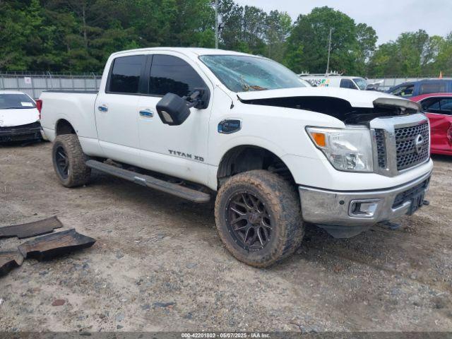  Salvage Nissan Titan