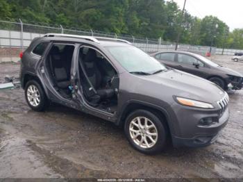  Salvage Jeep Cherokee