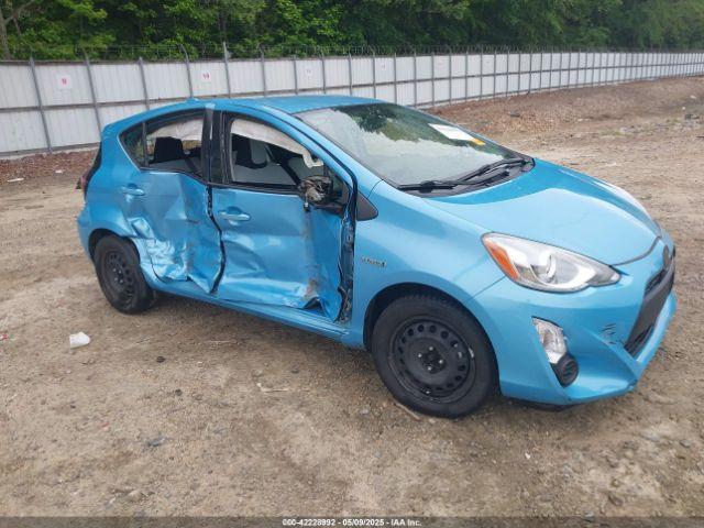  Salvage Toyota Prius c