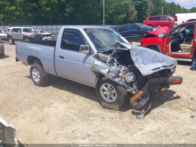  Salvage Nissan D21