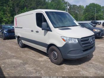  Salvage Mercedes-Benz Sprinter 2500
