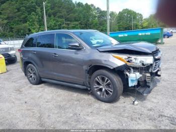  Salvage Toyota Highlander