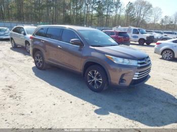  Salvage Toyota Highlander