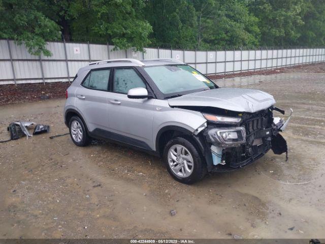 Salvage Hyundai VENUE