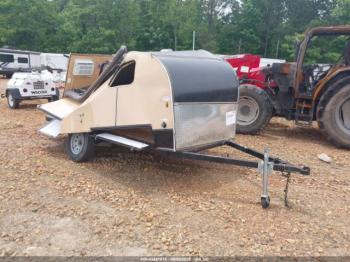  Salvage Gateway Ozark Travel Trailer