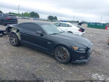  Salvage Ford Mustang