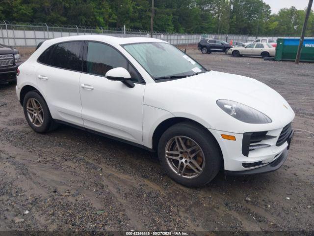  Salvage Porsche Macan