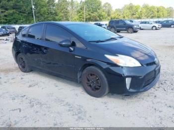  Salvage Toyota Prius