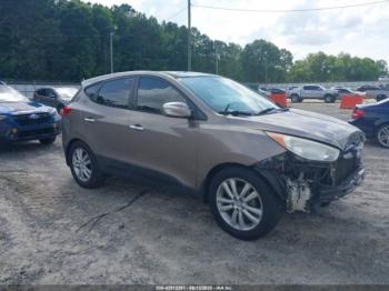  Salvage Hyundai TUCSON