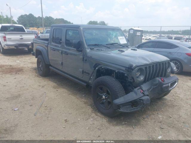  Salvage Jeep Gladiator