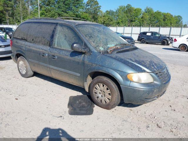  Salvage Chrysler Town & Country