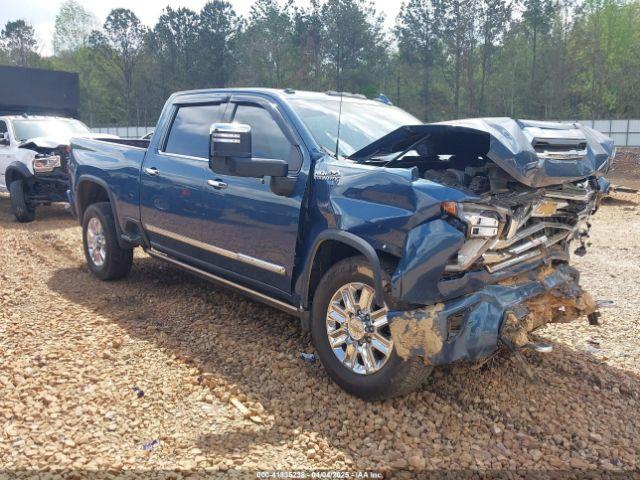  Salvage Chevrolet Silverado 2500