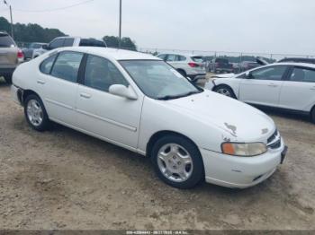  Salvage Nissan Altima