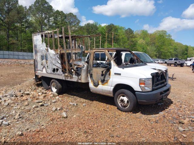  Salvage Ford E-350
