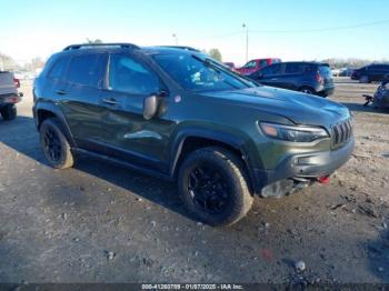  Salvage Jeep Cherokee