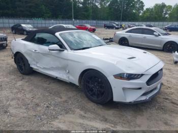  Salvage Ford Mustang