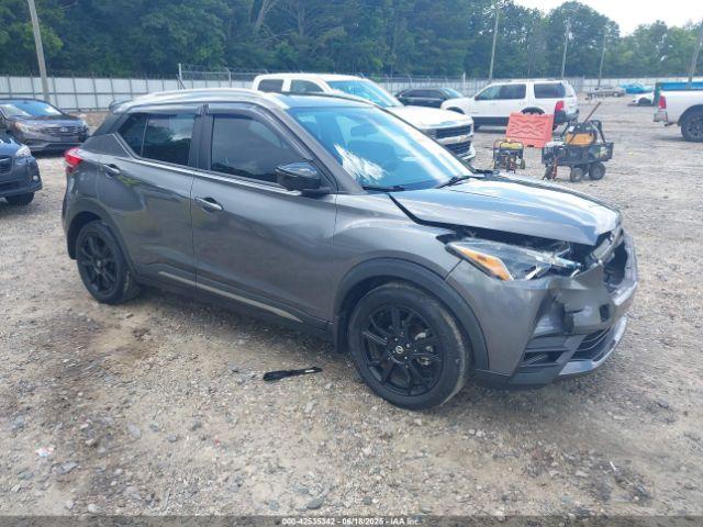  Salvage Nissan Kicks