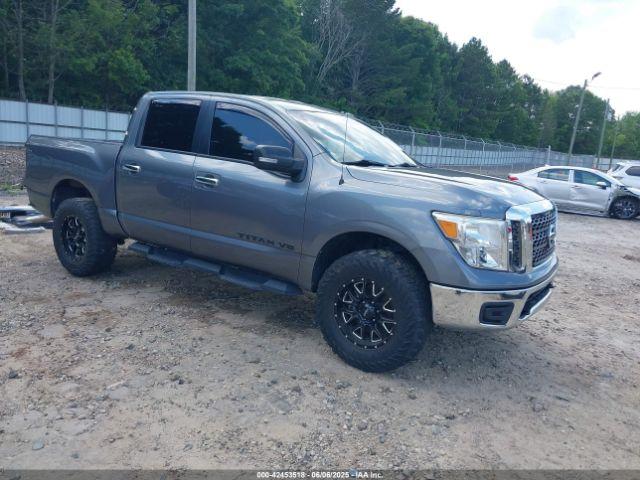  Salvage Nissan Titan