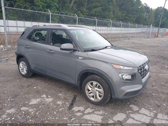  Salvage Hyundai VENUE