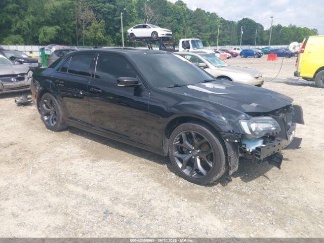  Salvage Chrysler 300