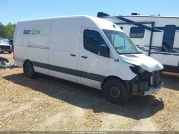  Salvage Mercedes-Benz Sprinter 2500
