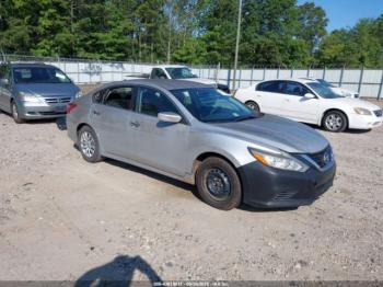  Salvage Nissan Altima