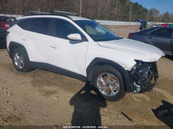  Salvage Hyundai TUCSON