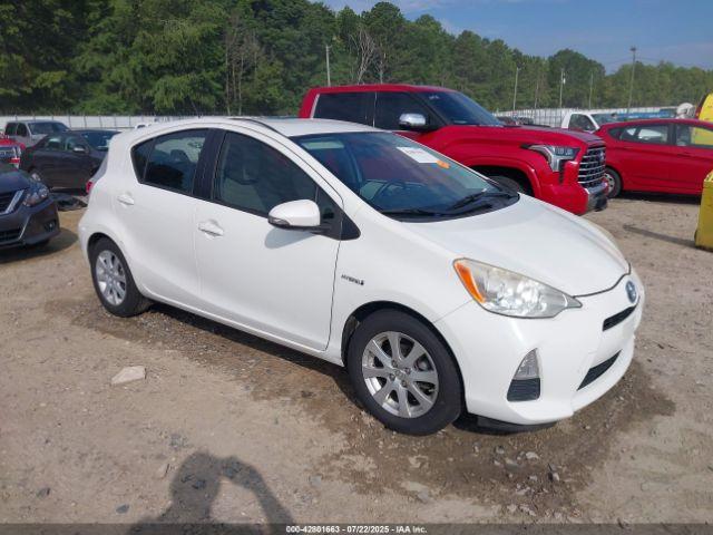  Salvage Toyota Prius c