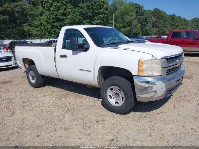  Salvage Chevrolet Silverado 2500