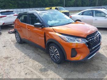  Salvage Nissan Kicks