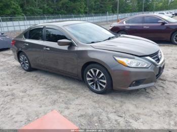  Salvage Nissan Altima