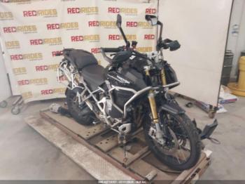  Salvage Triumph Motorcycle Tiger