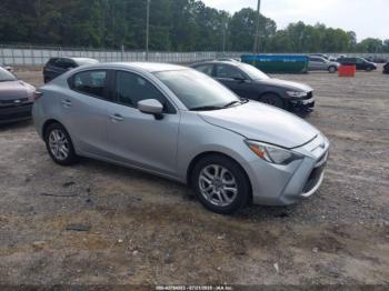  Salvage Toyota Yaris