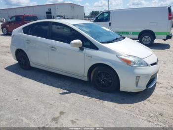  Salvage Toyota Prius