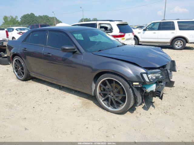  Salvage Chrysler 300