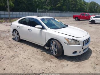  Salvage Nissan Maxima