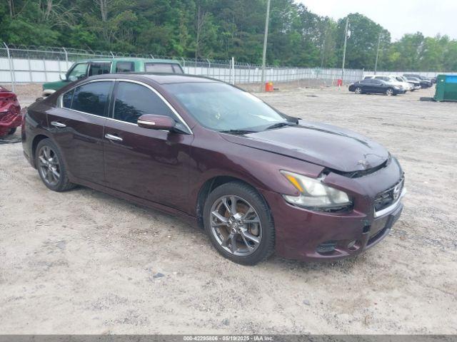  Salvage Nissan Maxima