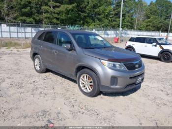  Salvage Kia Sorento