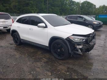  Salvage Mercedes-Benz GLA