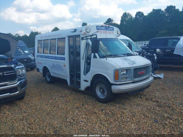  Salvage General Motors Savana Special