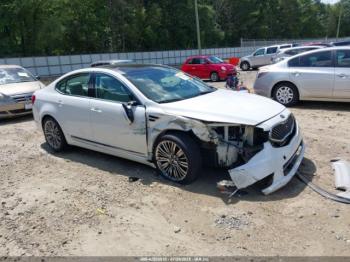  Salvage Kia Cadenza